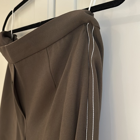 Aritzia Babaton Green Pants - Picture 2 of 3